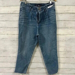 Hollister Curvy Ultra High-Rise Mom Jeans